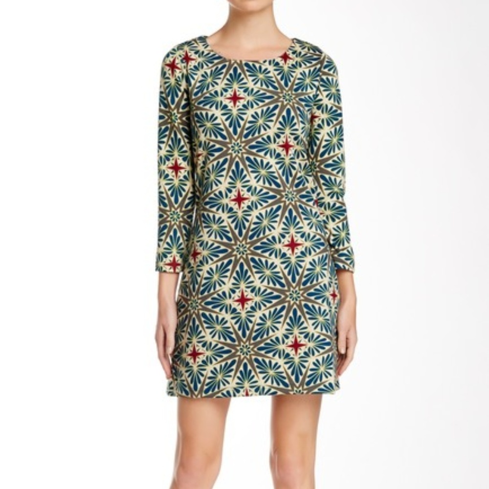 Lavand Vintage Print Shift Dress with 3/4 Sleeves